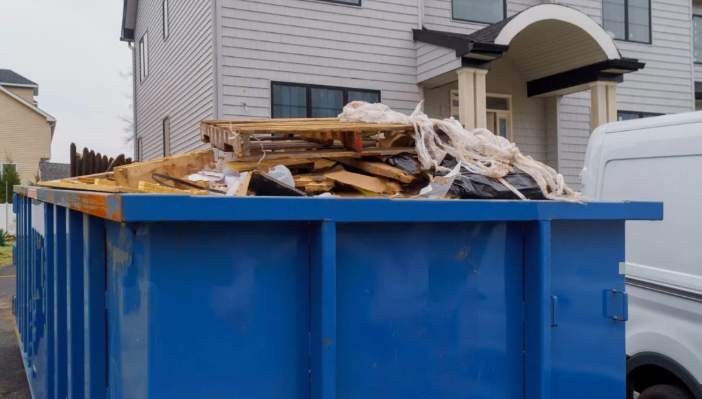 How to Use a Roll-Off Dumpster for a Garage Cleanout