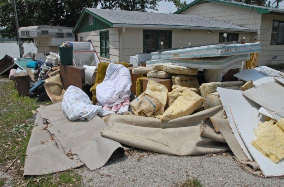 Scottsdale Home Renovation Projects: When to Rent a Dumpster