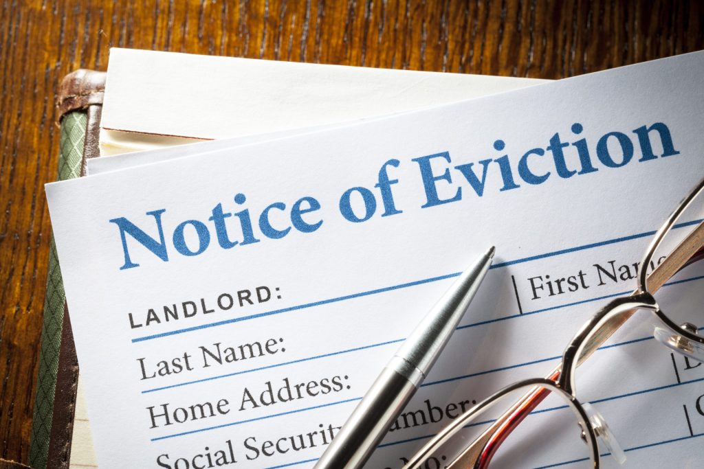 Tenant Turnover & Eviction Cleanouts in Maricopa: Landlord Guide