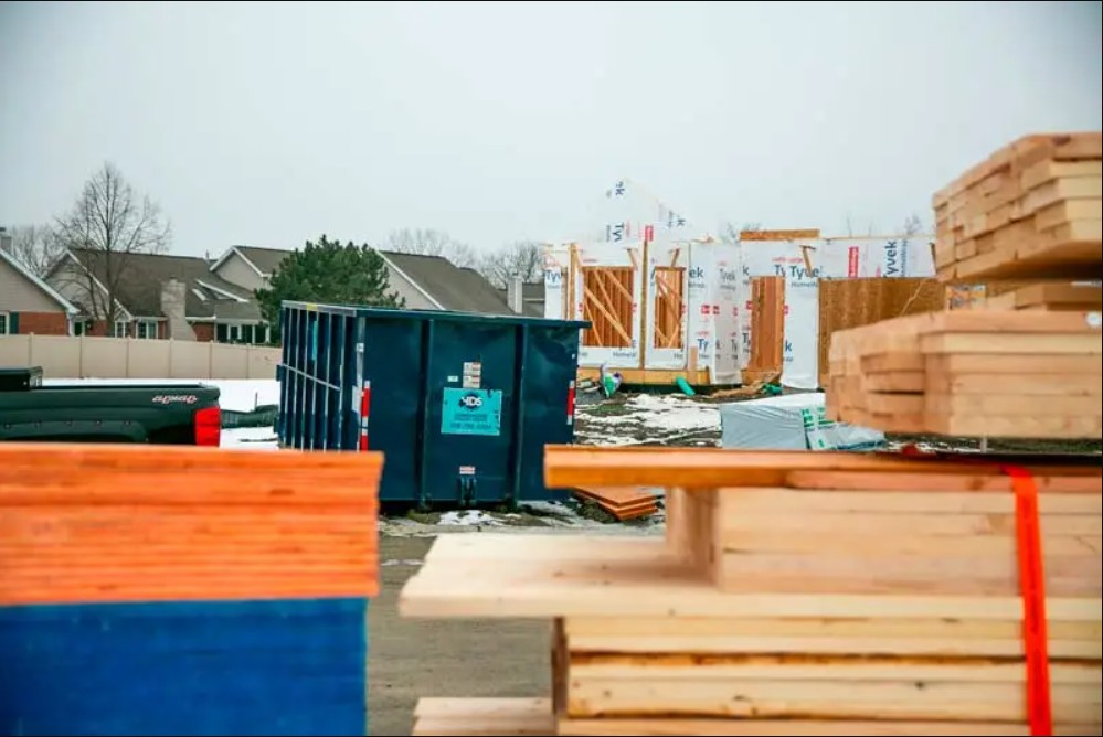 Construction Debris Dumpsters in Flagstaff: Builders’ Checklist