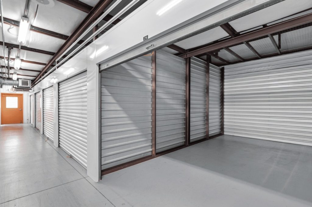 Storage Unit Cleanouts in Sun City West: Empty It in a Day