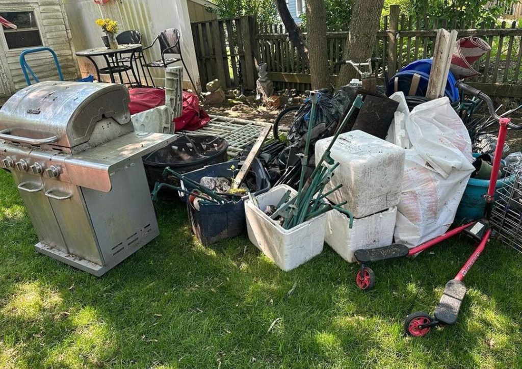Eco-Friendly Junk Removal in Sedona: Donating & Recycling Tips
