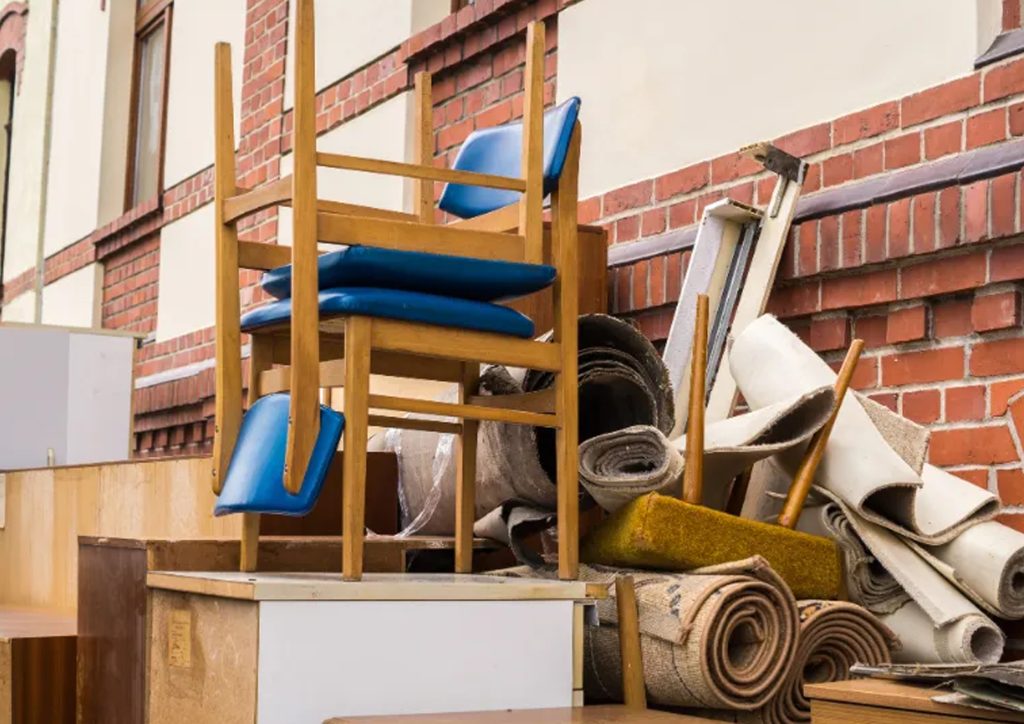 Storage Unit Cleanouts in Cave Creek: Empty It in a Day