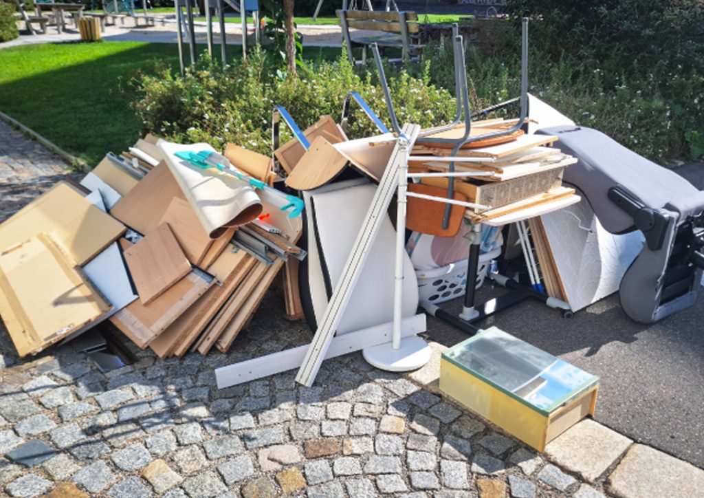 Eco-Friendly Junk Removal in Show Low: Donating & Recycling Tips