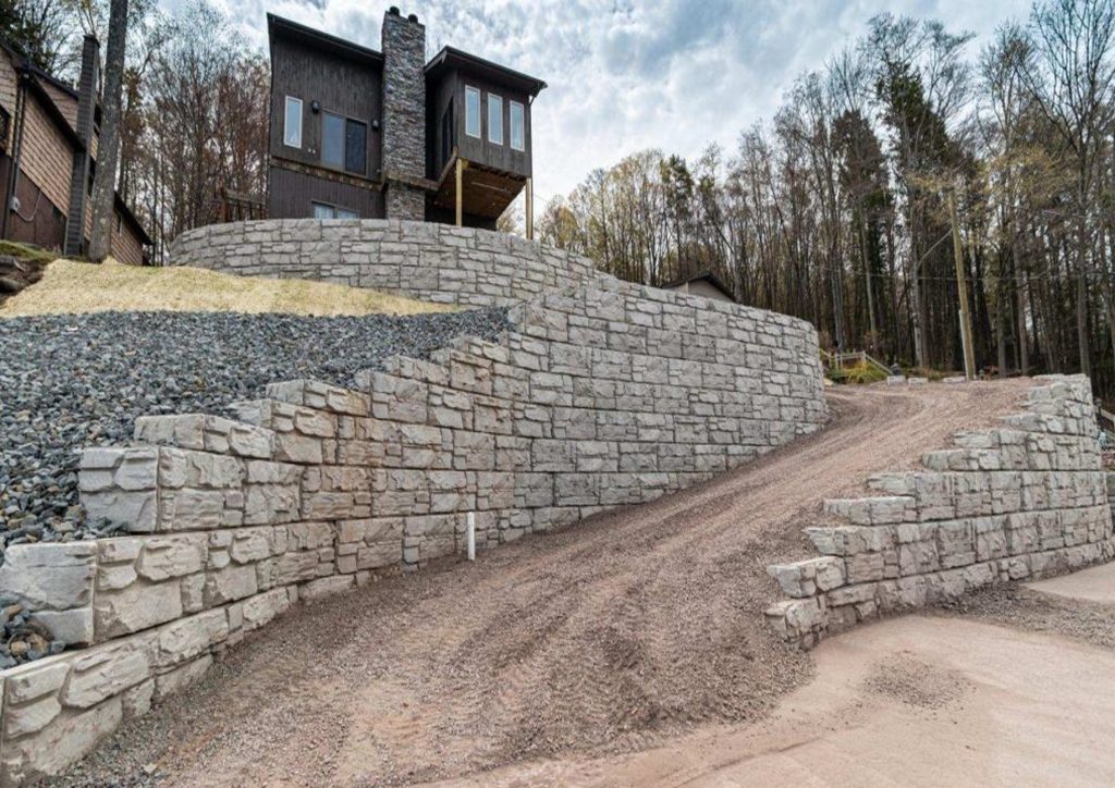 Fountain Hills Steep Lot Retaining Wall Rebuilds: Debris Plan