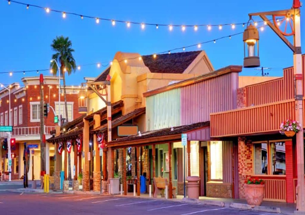 Holiday Display Tear-Down: How Scottsdale Quarter Can Stay Spotless