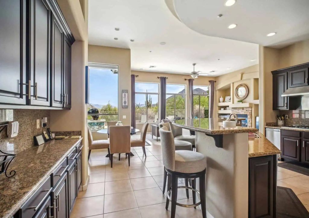 McCormick Ranch Clutter-to-Model-Home: Realtor-Driven Clean-Out Plan