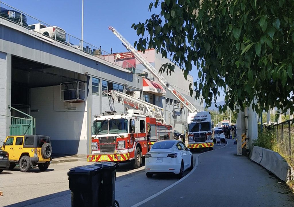 DC Ranch Roof Tear-Off Logistics with Limited Street Parking