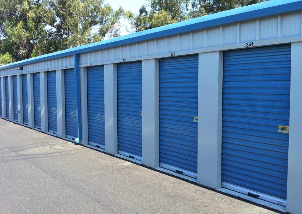 Storage Unit Cleanouts in Green Valley: Empty It in a Day