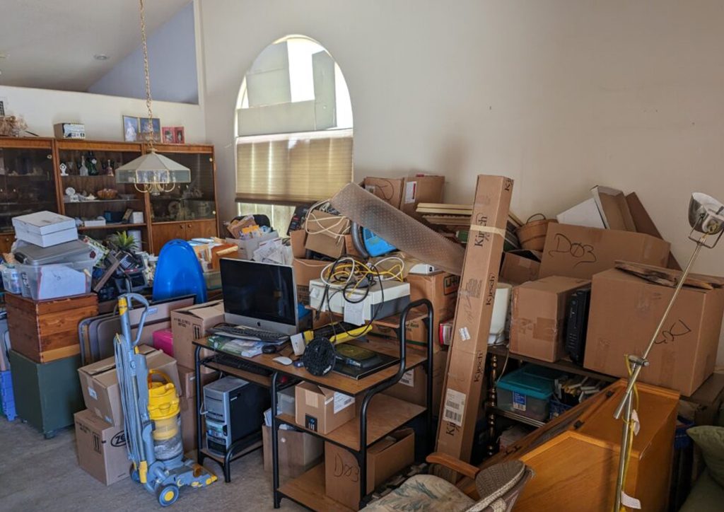 Garage Cleanout Services in Youngtown: What to Know Before You Start